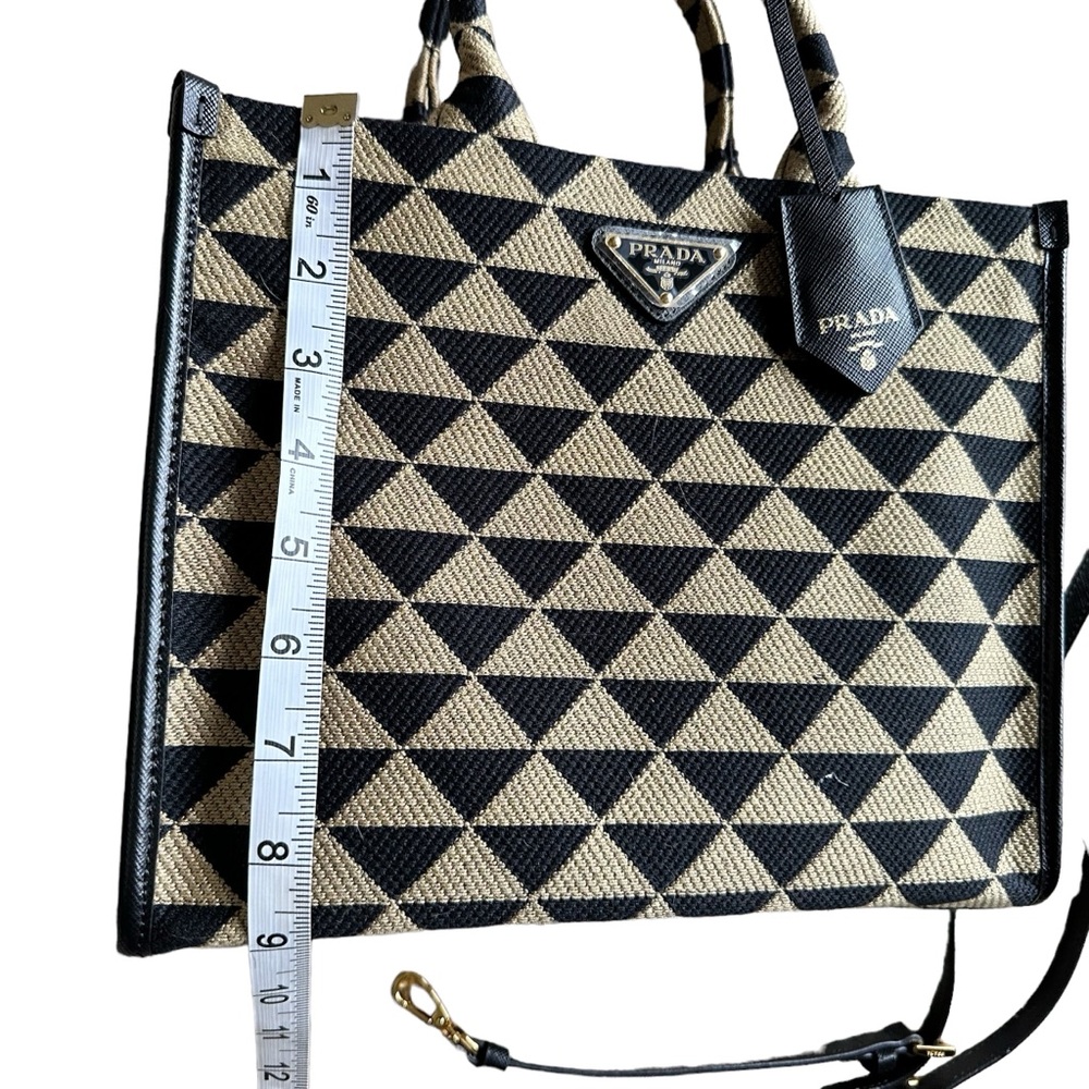 Non Authentic P R A D A Handbag - Picture 7 of 13